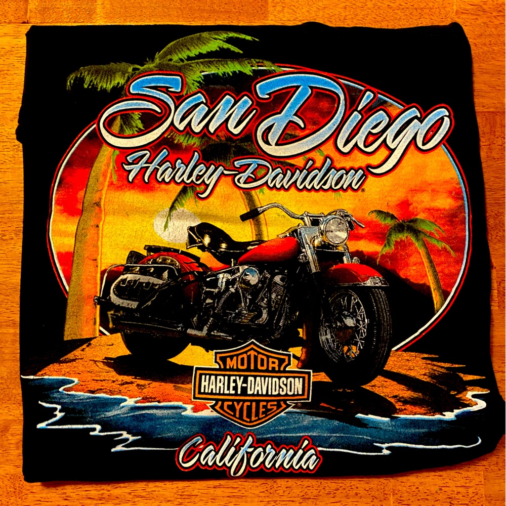 2010 Harley Davidson, San Diego California Tshirt